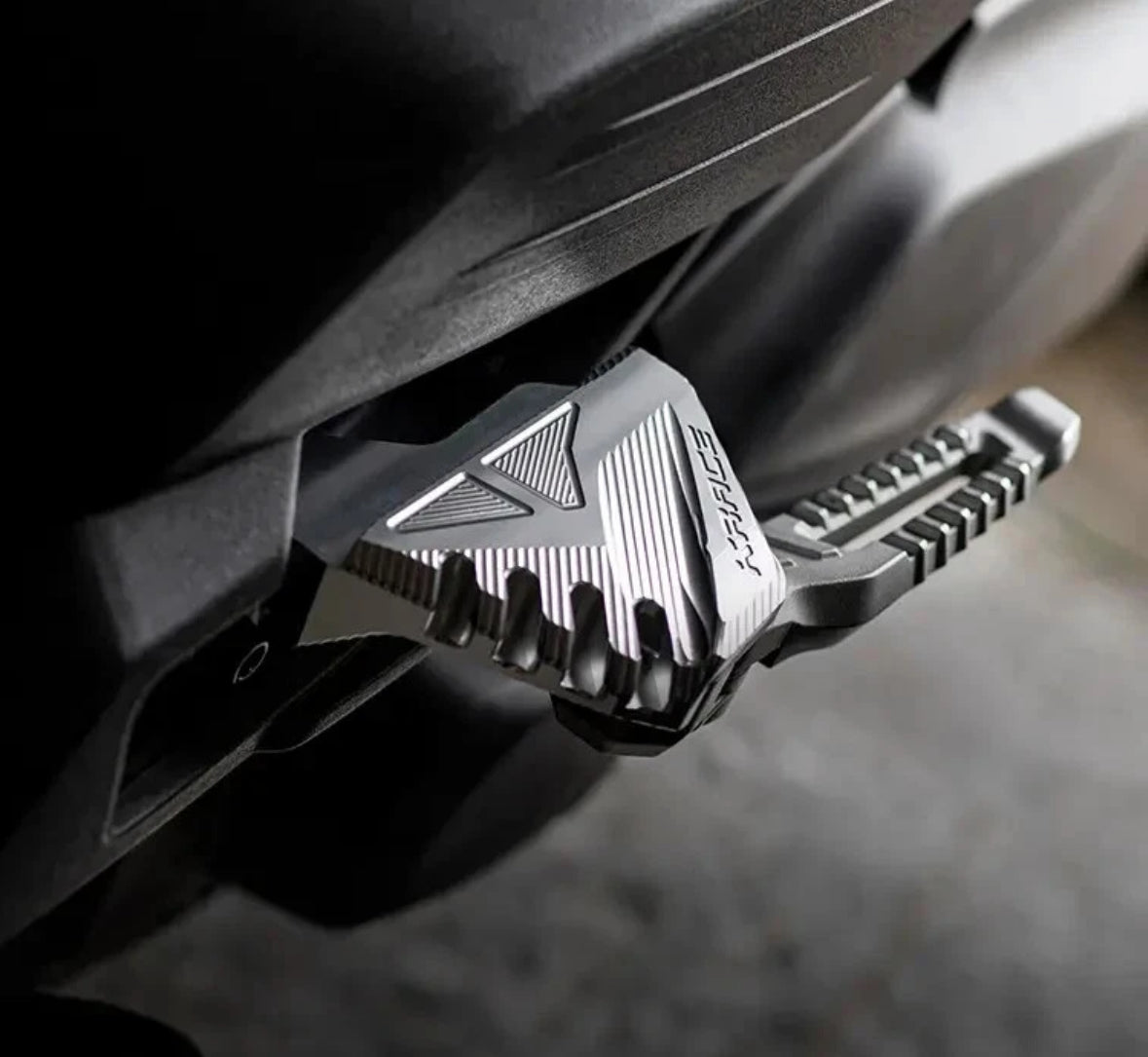 KRACE CNC 10cm longer spinning pedal for Yamaha Zuma 125 2022-2025 (Choose Color)