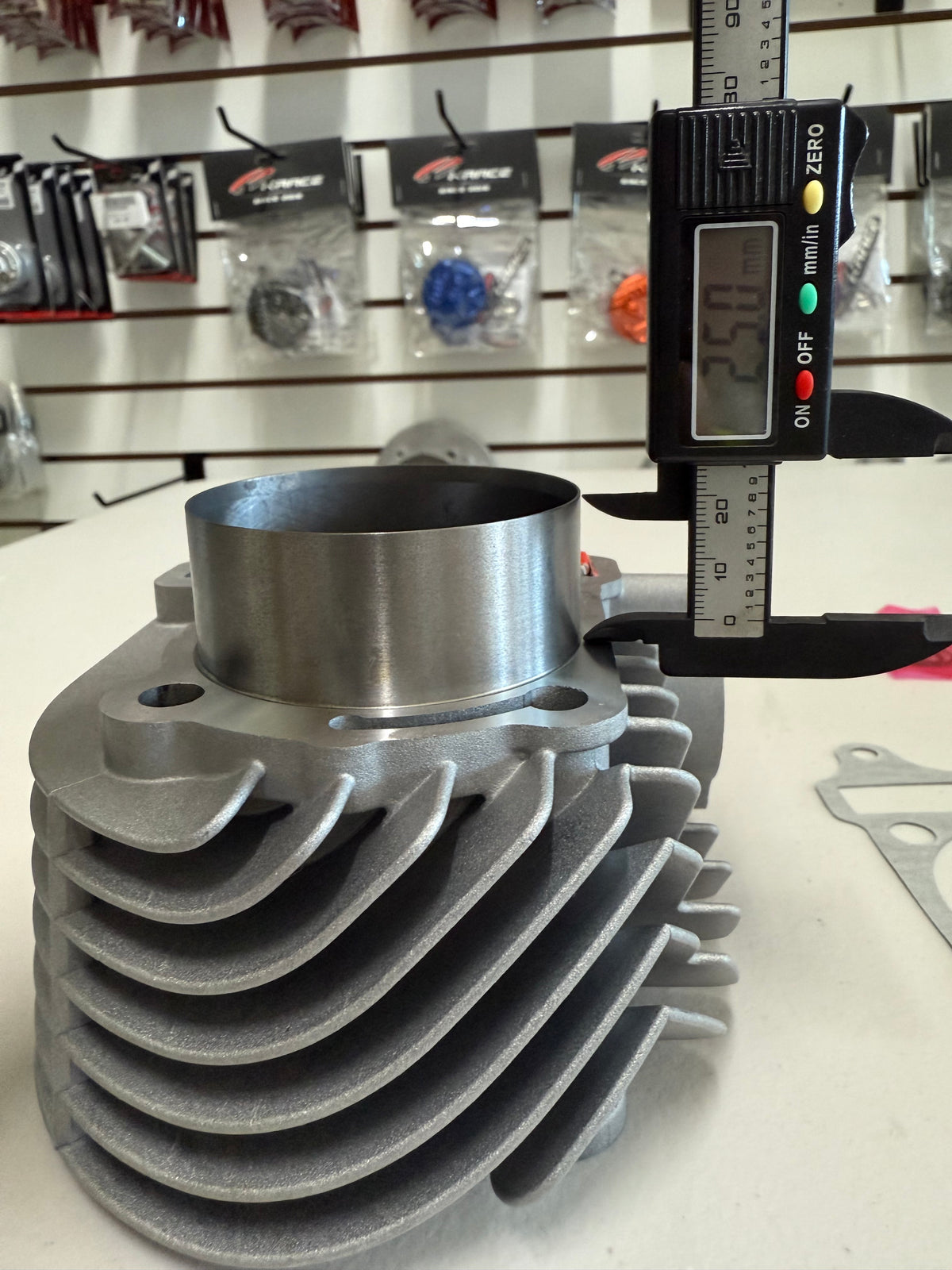 RM Cylinder Kit 63mm Tank-200