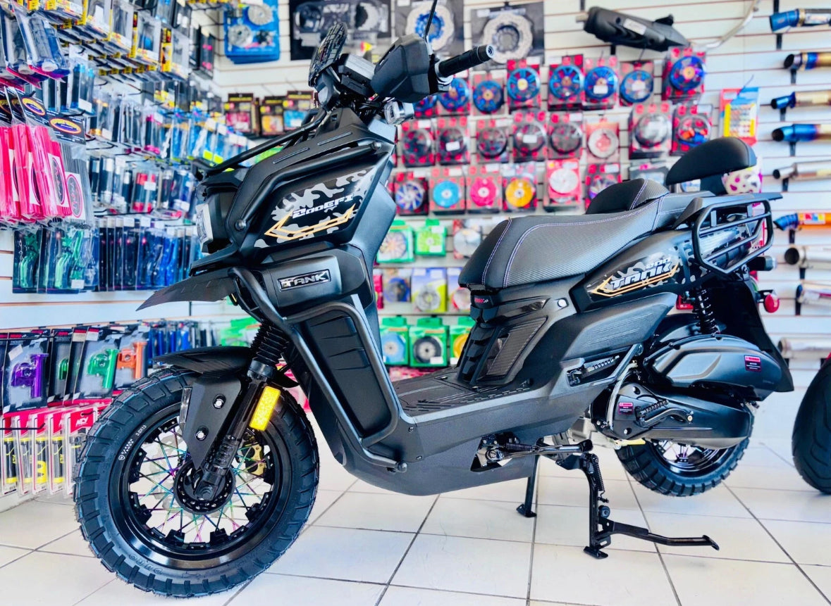 Scooter Tank 200 EFI Chuma aftermarket Rims 3.0x13