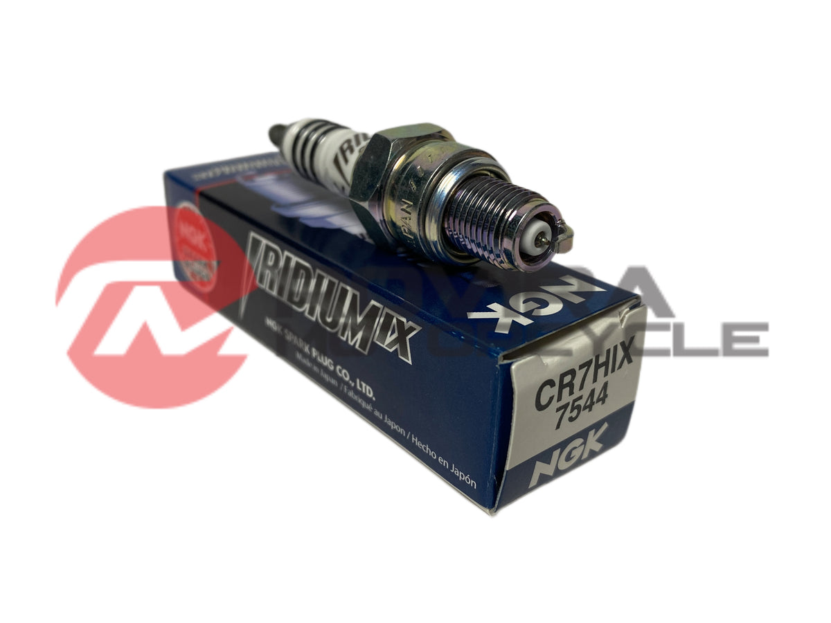 2 valves GY6 150 spark plug (choose one)